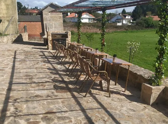 Aldea Da Pedreira Hostel